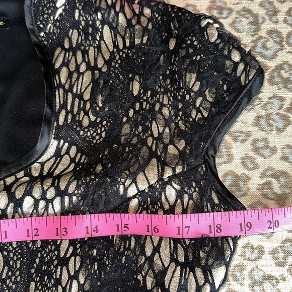 CARTISE lace overlay top - Picture 5 of 6